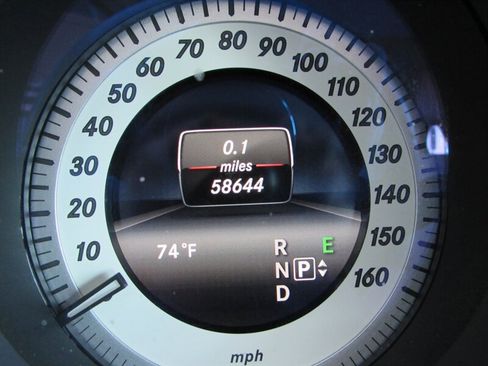 Used 2014 Mercedes-Benz E 350 Sedan image 12