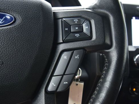 Used 2019 Ford F150 XLT w/ Equipment Group 302A Luxury AWD/4WD image 32