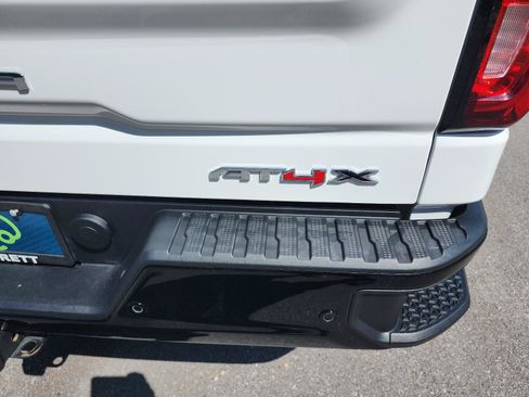 Certified 2025 GMC Sierra 1500 AT4X AWD/4WD image 5