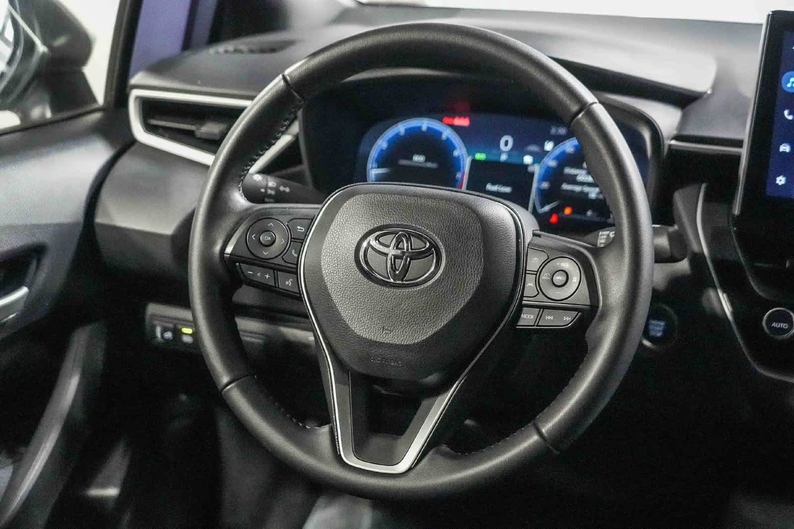 Certified 2026 Toyota Corolla SE w/ SE Package FWD image 15