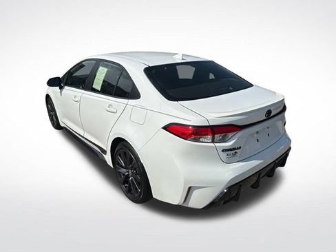 Used 2023 Toyota Corolla SE FWD image 7