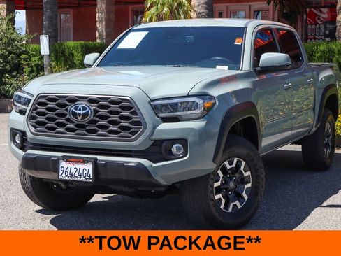 Used 2023 Toyota Tacoma TRD Off-Road w/ Technology Package RWD image 4