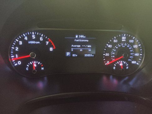 Used 2021 Kia Soul LX FWD image 23