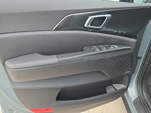 New 2027 Kia Carnival SX Prestige FWD image 17