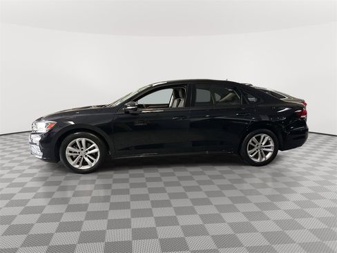 Used 2021 Volkswagen Passat 2.0T S image 5