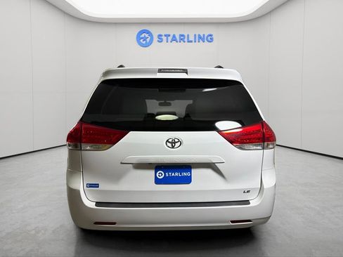 Used 2013 Toyota Sienna LE FWD image 7