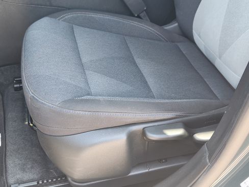 Used 2025 Chevrolet Trax LS FWD image 23