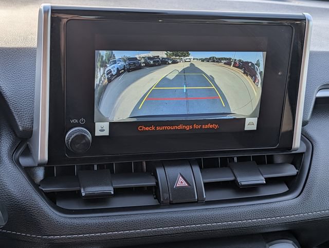 Used 2025 Toyota RAV4 LE AWD/4WD image 18