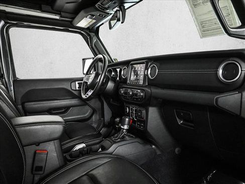 Used 2022 Jeep Wrangler Unlimited Sahara w/ Cold Weather Group image 22