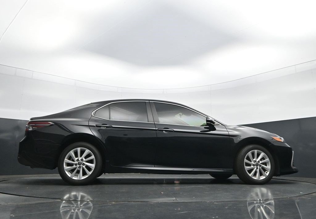 Used 2024 Toyota Camry LE FWD image 41