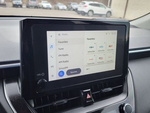 Used 2023 Toyota Corolla Cross LE image 22