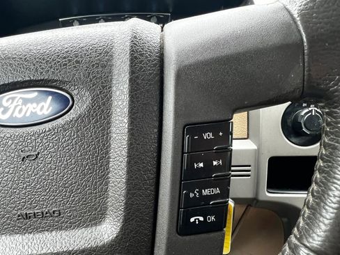 Used 2011 Ford F150 Lariat w/ Lariat Chrome Pkg AWD/4WD image 15
