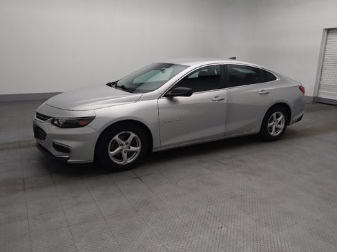 Used 2017 Chevrolet Malibu LS FWD image 2