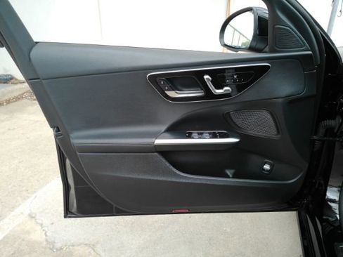 Used 2022 Mercedes-Benz C 300 Sedan image 11