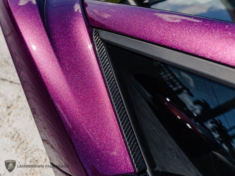 Used 2025 Lamborghini Revuelto AWD/4WD image 12