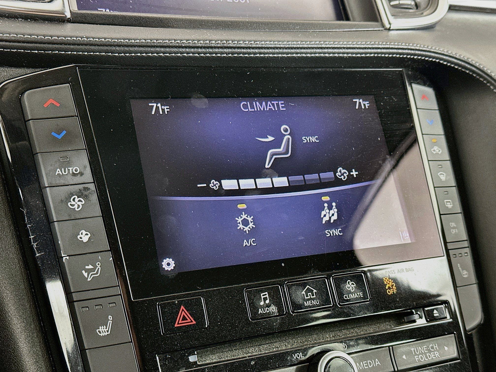 Used 2019 INFINITI QX50 Luxe FWD image 23