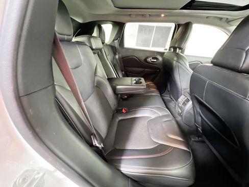 Used 2022 Jeep Cherokee Trailhawk w/ Sun, Sound & Nav Group image 27