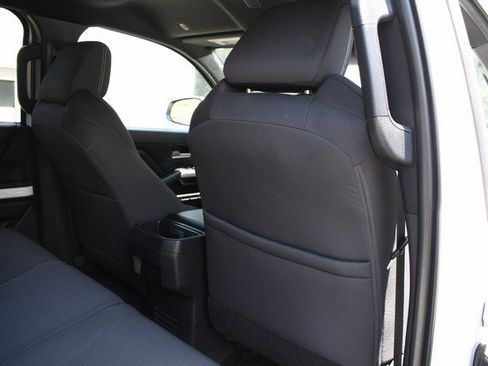Certified 2024 Toyota Tacoma TRD Off-Road AWD/4WD image 27