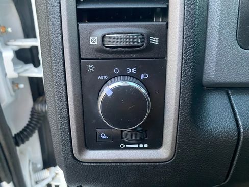 Used 2016 RAM 1500 Tradesman w/ Popular Equipment Group RWD image 17
