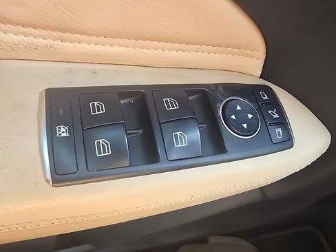 Used 2017 Mercedes-Benz GLS 450 4MATIC image 19