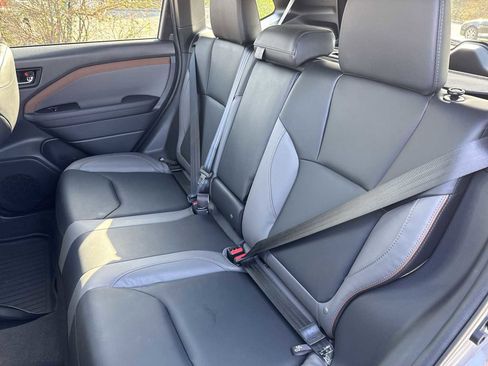 Used 2025 Subaru Forester Sport image 18