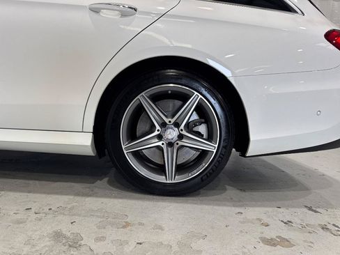 Used 2017 Mercedes-Benz E 400 4MATIC Wagon image 76