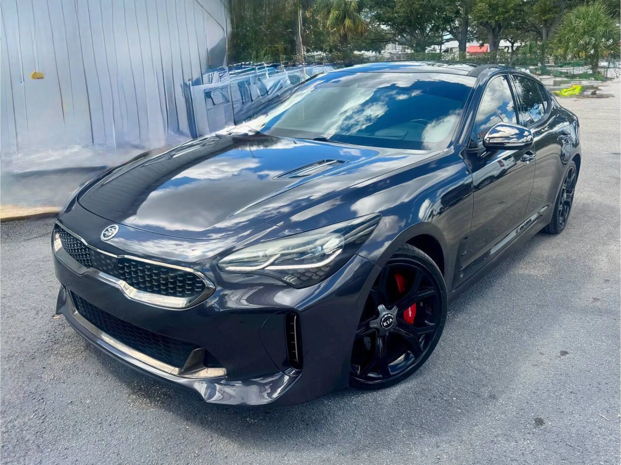 Used 2020 Kia Stinger GT2 AWD/4WD image 3
