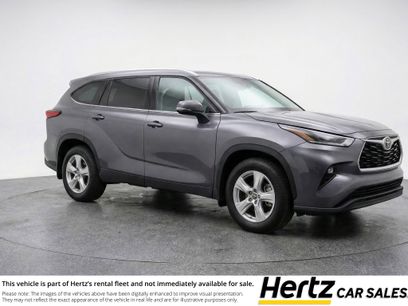 Used 2025 Toyota Highlander LE