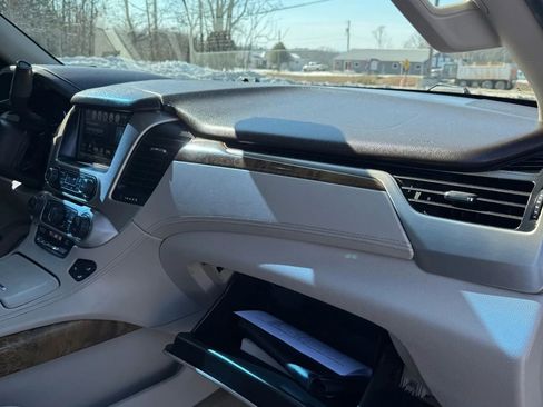Used 2017 GMC Yukon Denali w/ Open Road Package image 38