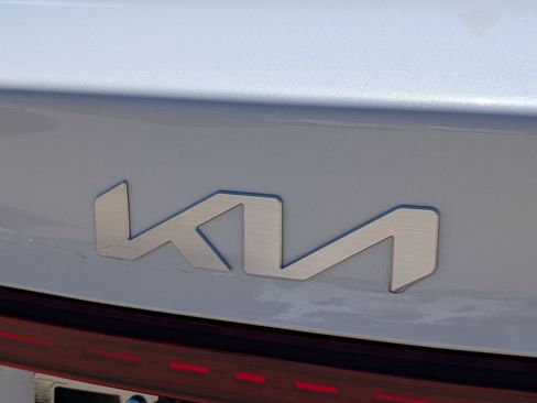 Certified 2023 Kia Forte LXS w/ LXS Technology Package FWD image 13