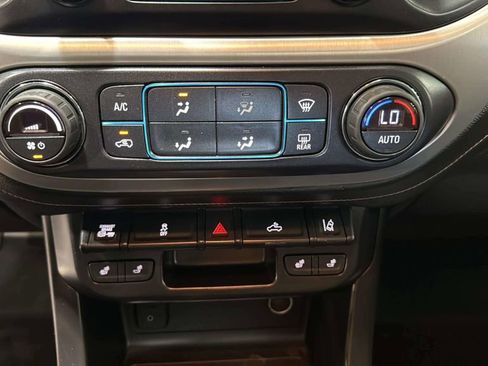 Used 2017 GMC Canyon SLT w/ Driver Alert Package AWD/4WD image 30