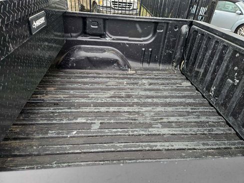 Used 2010 Chevrolet Silverado 1500 LS image 25