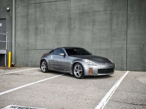 Used 2008 Nissan 350Z Enthusiast w/ Cargo Convenience Pkg image 48