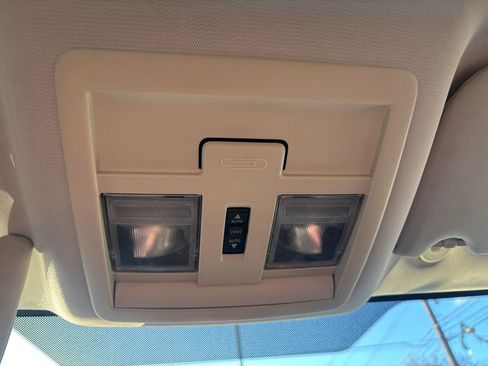 Used 2011 Dodge Nitro Heat w/ Popular Equipment Group image 23