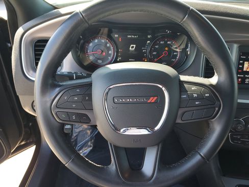 Used 2022 Dodge Charger SXT w/ Blacktop Package image 17