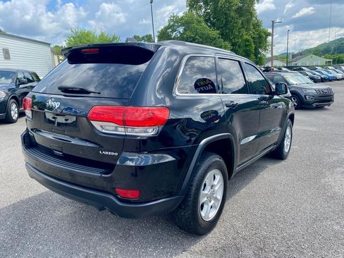 Used 2017 Jeep Grand Cherokee Laredo w/ Quick Order Package 23E AWD/4WD image 7