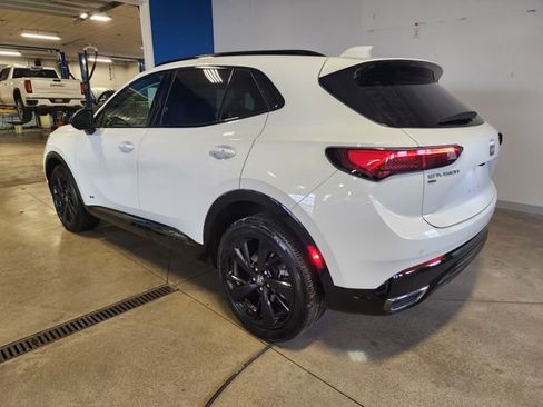 Used 2024 Buick Envision Sport Touring image 2