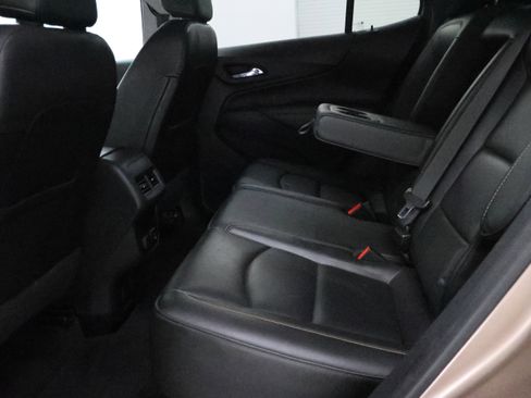 Used 2018 Chevrolet Equinox Premier image 9