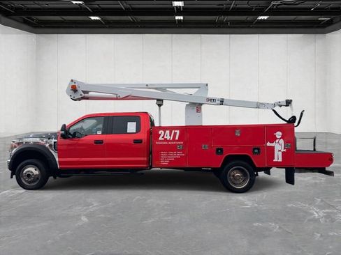 Used 2020 Ford F550 4x4 Crew Cab Super Duty w/ XLT Value Package image 8