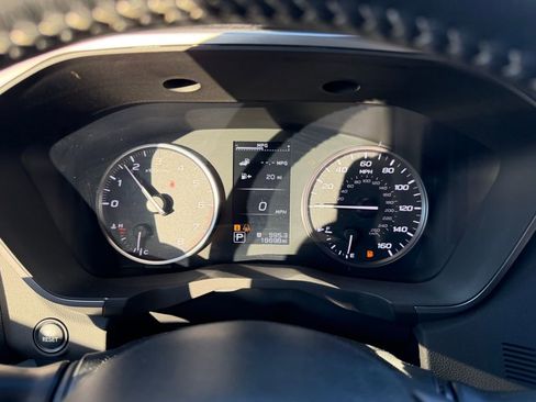 Used 2024 Subaru Ascent Premium w/ Convenience Package image 25