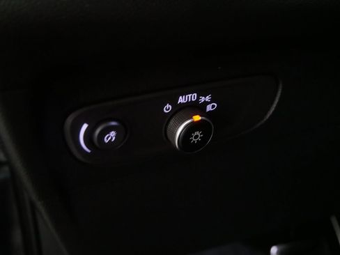 Used 2023 Buick Envision Essence w/ Sport Touring Package AWD/4WD image 19