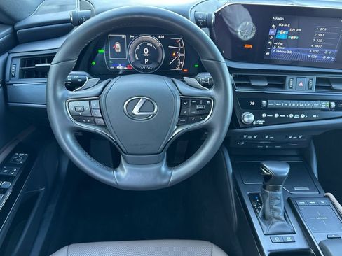 Used 2022 Lexus ES 300h w/ Premium Package FWD image 14