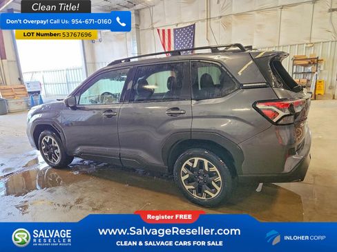 Used 2025 Subaru Forester Premium AWD/4WD image 3