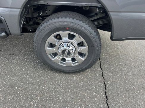 New 2025 Ford F350 Lariat w/ Lariat Ultimate Package image 25