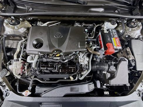 Used 2021 Toyota Camry LE w/ Carpet Mat Package (TMS) image 27