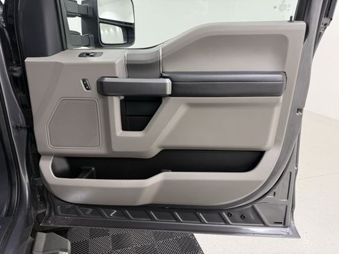 Used 2022 Ford F250 XLT w/ XLT Premium Package image 29