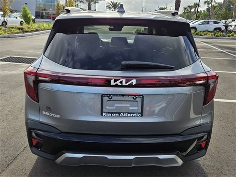 New 2026 Kia Seltos S image 8