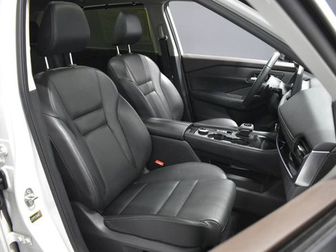 Certified 2023 Nissan Rogue SL w/ SL Premium Package image 14