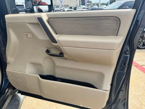 Used 2013 Nissan Titan SV w/ SV Premium Utility Pkg RWD image 22