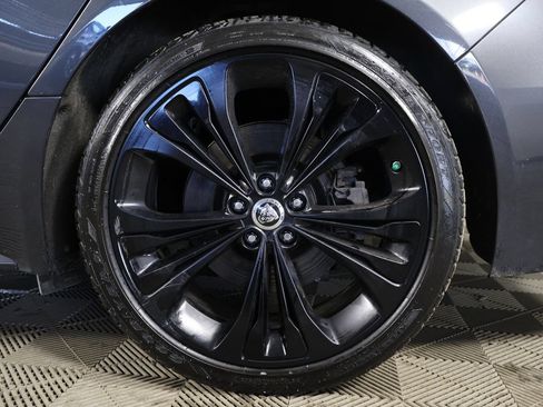 Used 2024 Jaguar XF R-Dynamic SE AWD/4WD image 23
